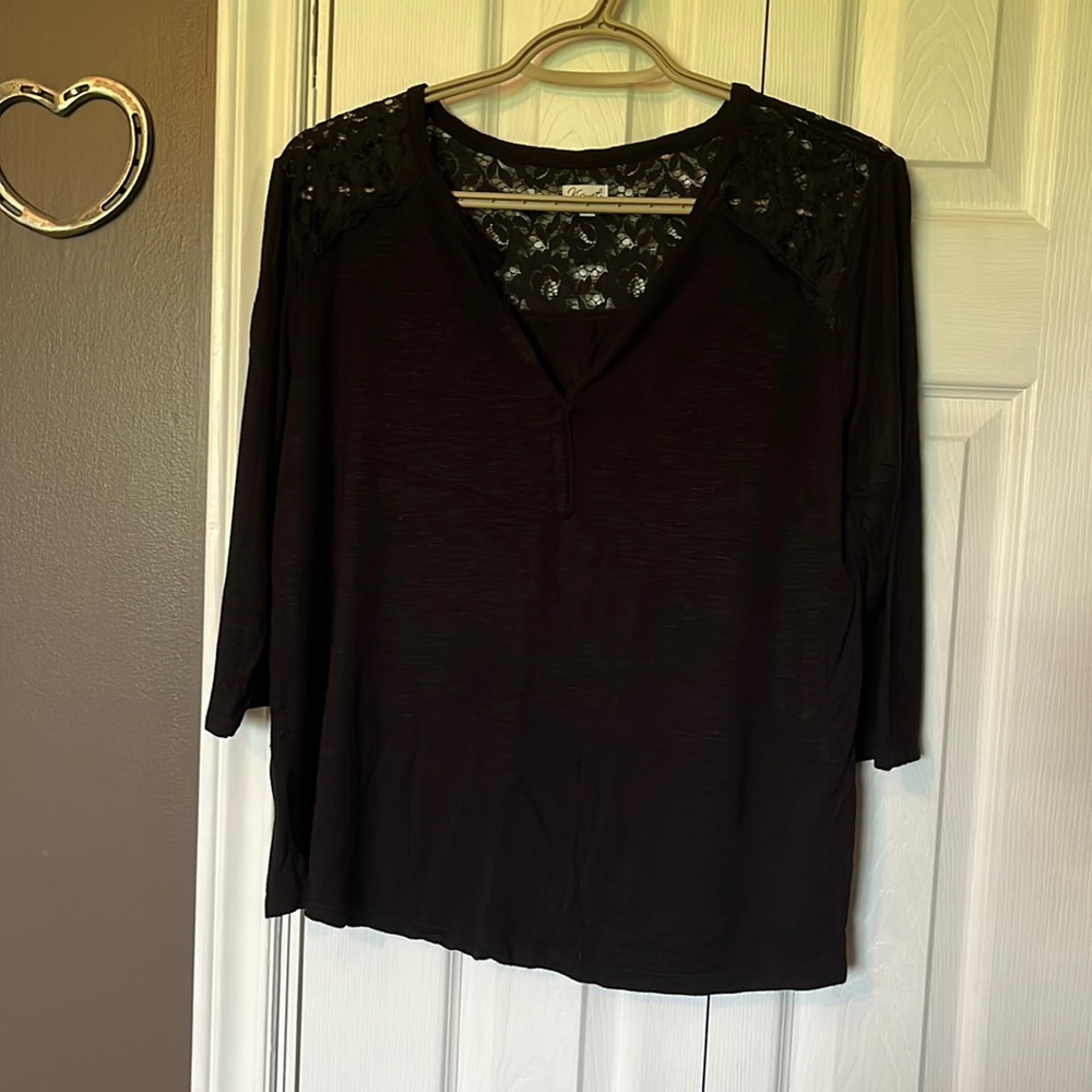 3/4 Sleeve Black Top